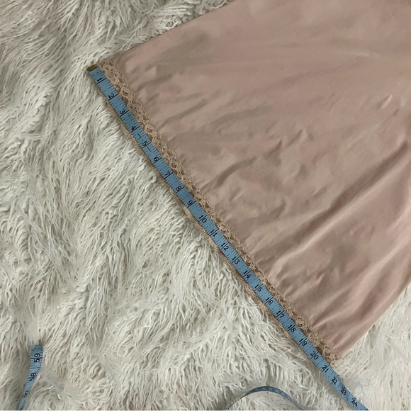 Vassarette Nude/Blush Vintage Slip - Picture 11 of 11